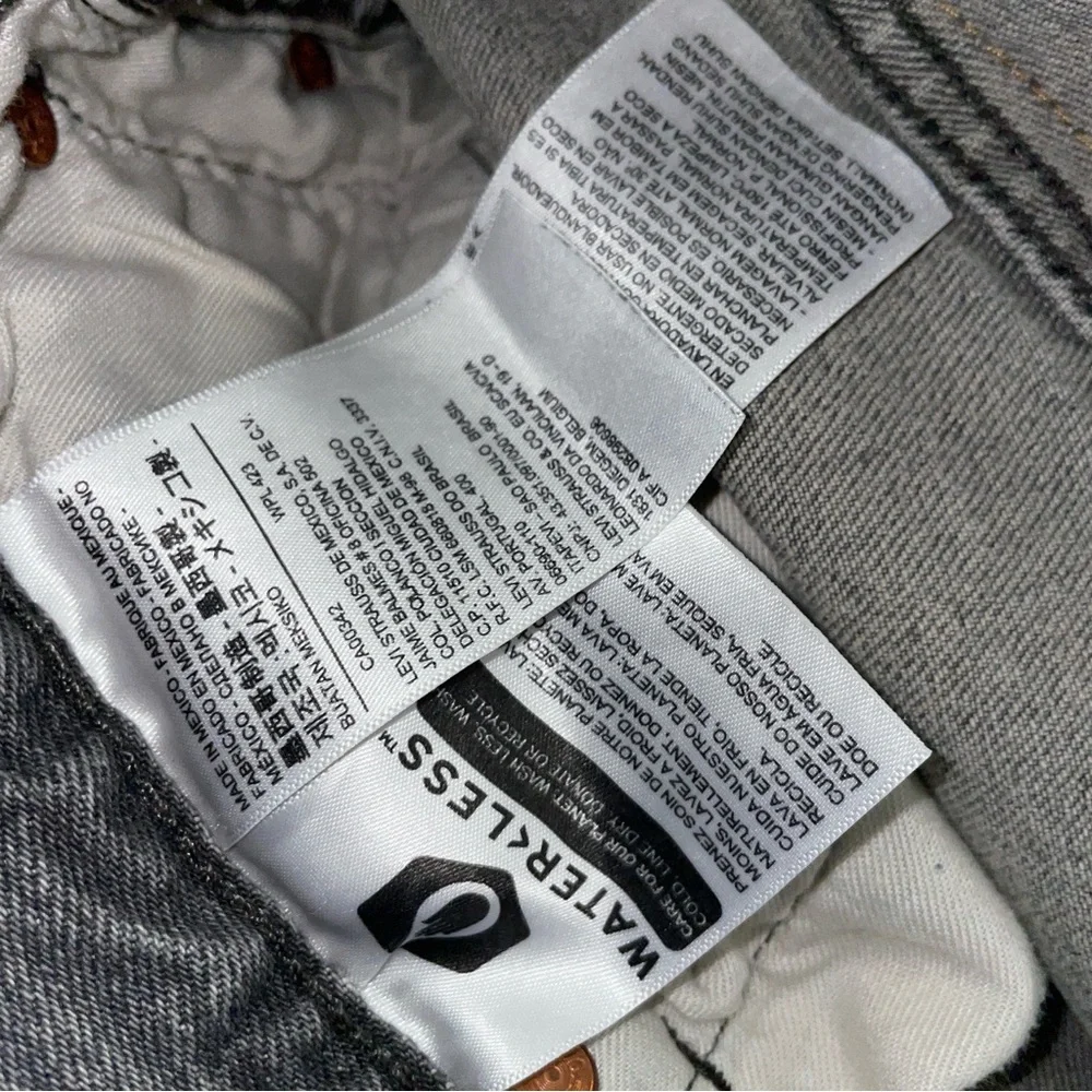 Levi's Gray‎ Straight-Leg Men's Jeans - 501 Style -44/32